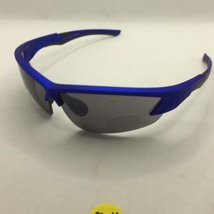 Men’s UV400  safety standard sunglasses.